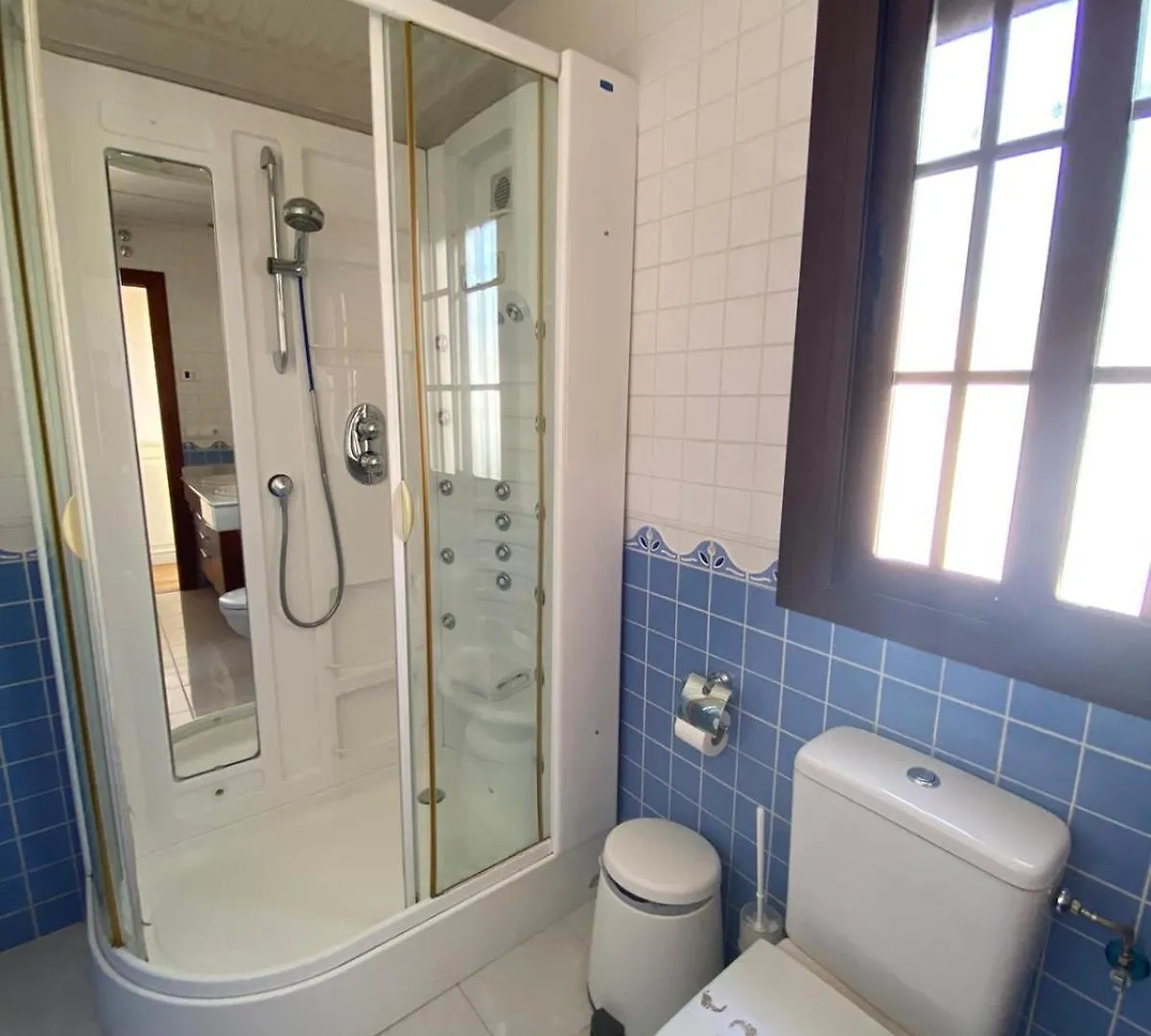 Atico Deluxe Con Parking Apartment Seville 0*,