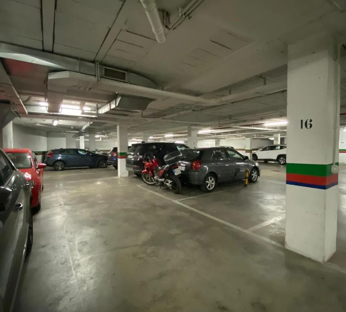 Atico Deluxe Con Parking Apartment Seville