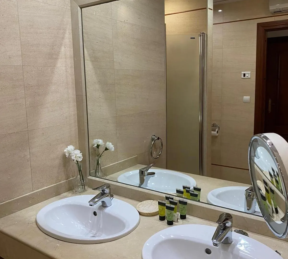 Atico Deluxe Con Parking Apartment Seville 0*,